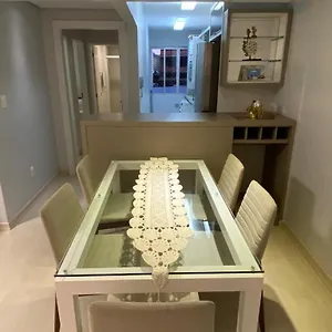  Apartamento 2 Dormitórios Próximo Mar